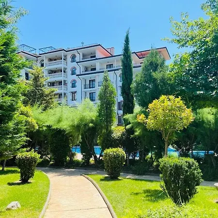 Апартамент Esteban Complex Private Apartament Suuny *